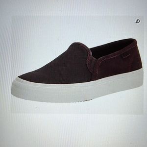 Meds Women’s Double Decker Perf Suede New Sneaker